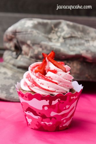 Strawberry Cupcake Recipe with Pink Camo Cupcake Wrappers