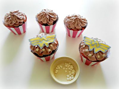 Wonder Woman Cupcakes with Red Cupcake Wrappers and Toppers Wonder Woman Cupcakes with Red Striped Cupcake Wraps