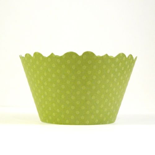 Irish Eyes Green Cupcake Wrappers Dot - Includes 12 cupcake holders