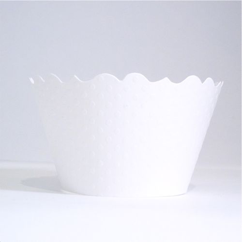 Salt White Cupcake Wrappers Dot - Includes 12 cupcake holders