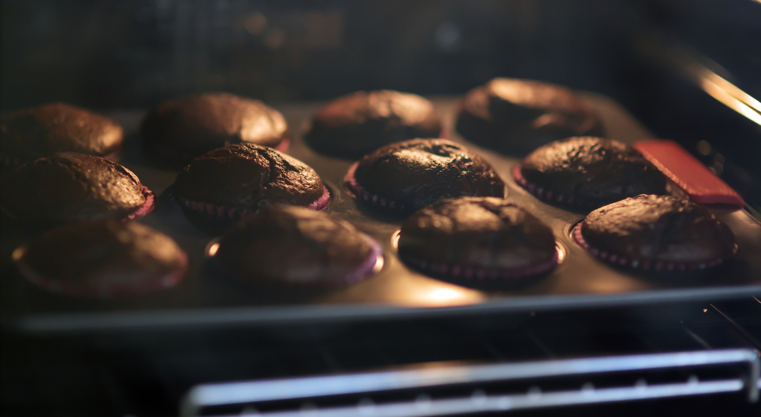 How Long Do You Bake Cupcakes At 350°? Baking Know-Hows How Long Do You Bake Cupcakes At 350°? Baking Know-Hows