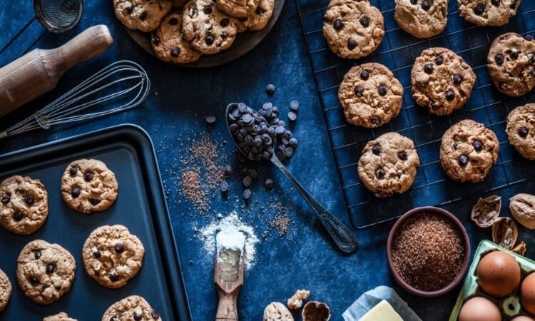 The 7 Best Ceramic Baking Sheets That Can Withstand Heat The 7 Best Ceramic Baking Sheets That Can Withstand Heat