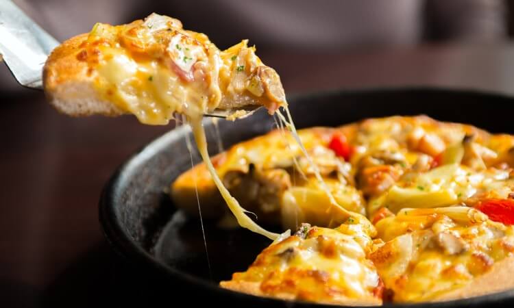 How Many Calories Are There In A Personal Pan Pizza?