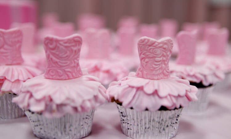 How To Make Ballerina Cupcake Toppers For Your Kid’s Party