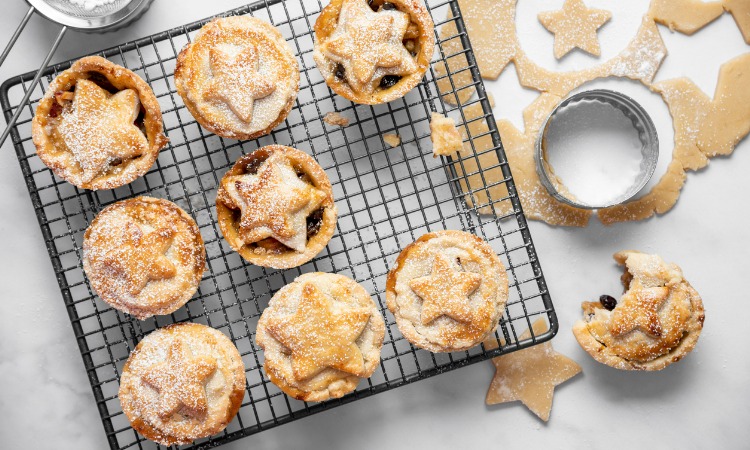 The 7 Best Cooling Racks For Baking