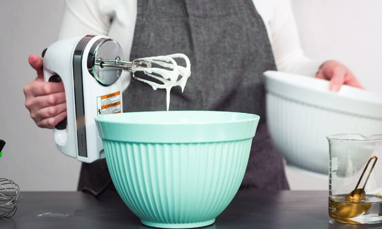 The 7 Best Hand Mixers For Cookie Dough Mixing